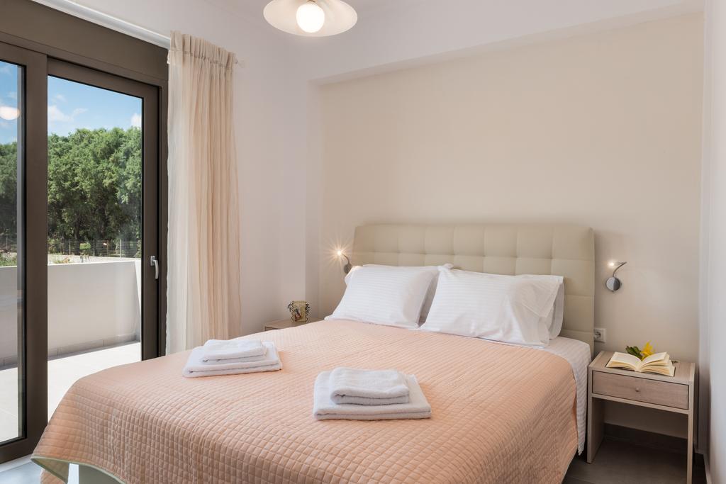 Niovi Seaside Appartement *
